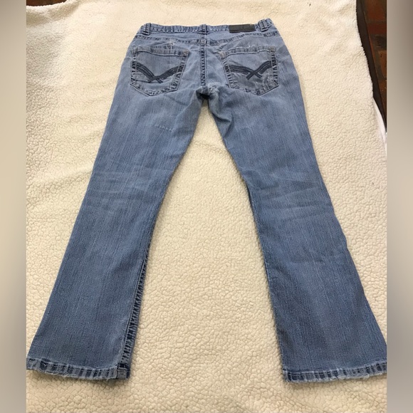 Axel Fully Distressed Denim Blue Jeans
Size 30 x 30
Fully Distressed-see - Picture 9 of 16